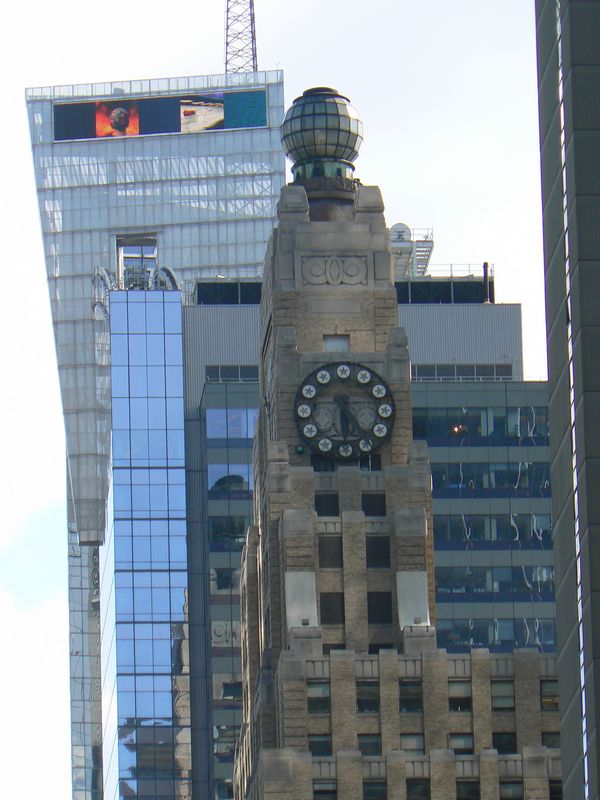 Paramount Building: Paramount Building 1